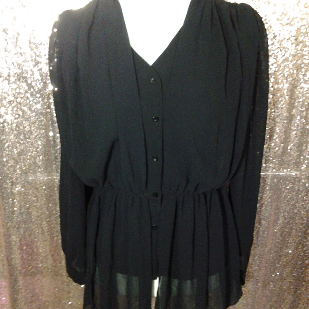 NWOT 213 Industry Black Draped Blouse SZ M - Picture 3 of 8